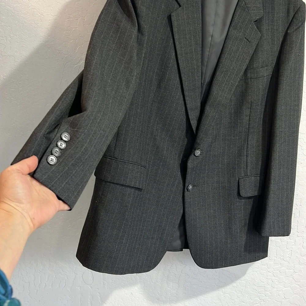 AUSTIN MANOR MENS BLACK GRAY STRIPED SUIT Jacket SIZE: 40R